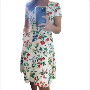 Adrienne Vittadini Petite Floral Cotton Buttons down short sleeves Dress.Size P2